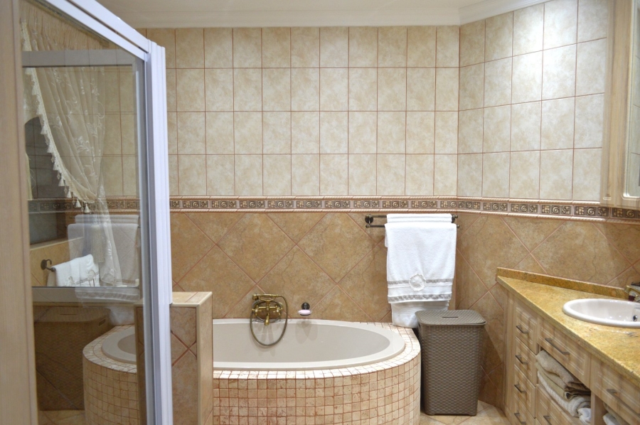 4 Bedroom Property for Sale in Doringkruin North West